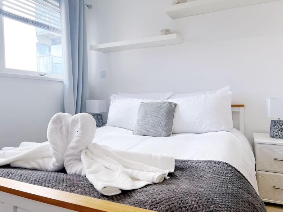 סוואנסי Stylish Seaview One-Bedroom Apt מראה חיצוני תמונה